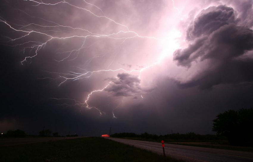 В Ростовской области объявили штормовое предупреждении из-за ливней и шквалистого ветра