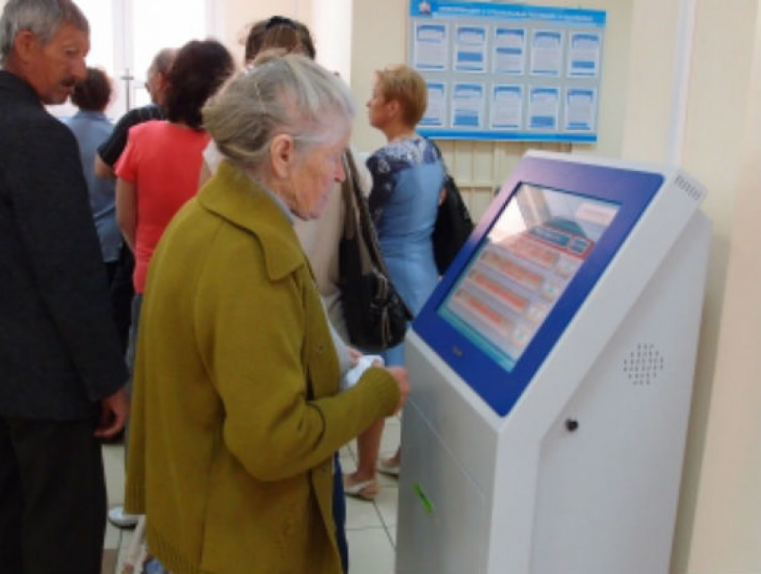 Под Ростовом пенсионер четыре года ходит в пенсионный фонд как на работу