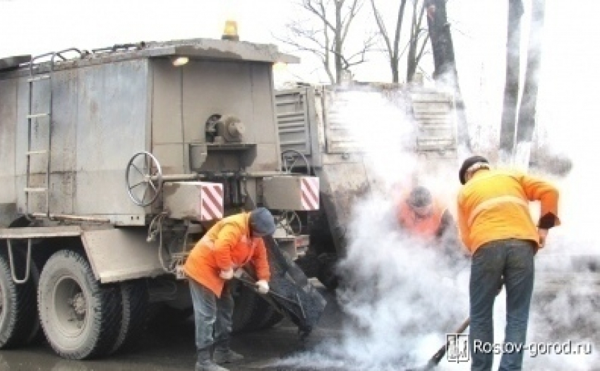 На 200 кв метрах Левобережной дороги залатают ямы сегодня  