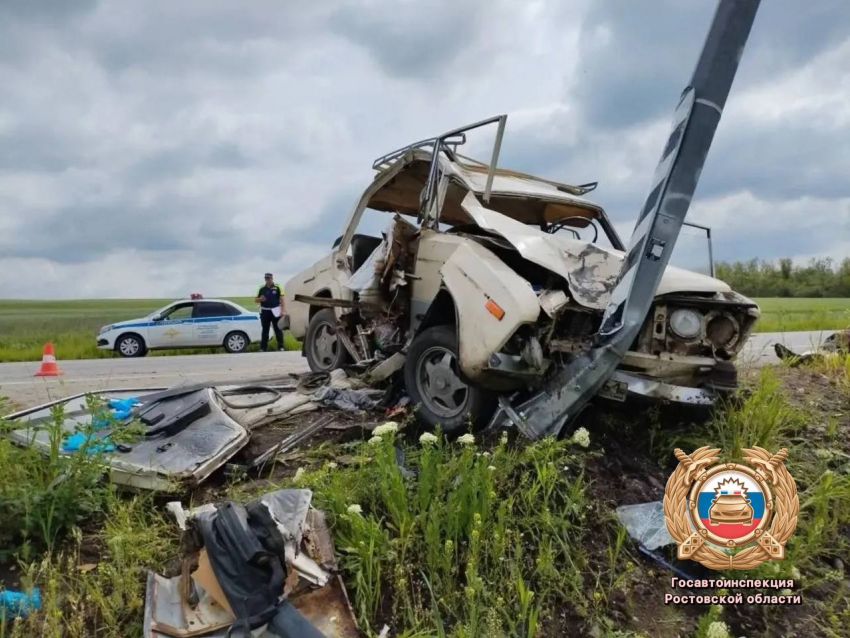 Пожилой водитель погиб в страшной аварии в Ростовской области