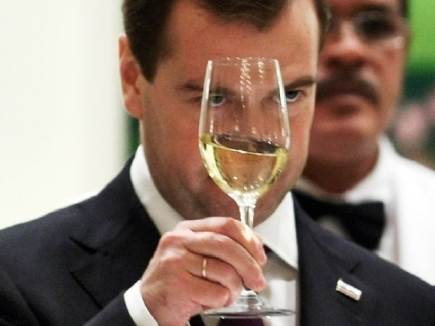 Цены на вино и шампанское будет регулировать государство