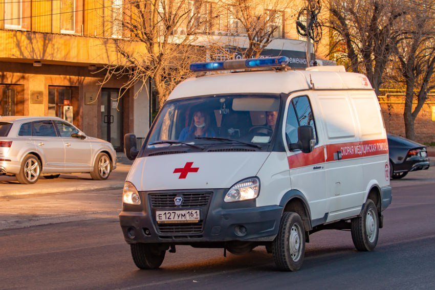 Под Ростовом трехлетняя девочка выпала из окна второго этажа