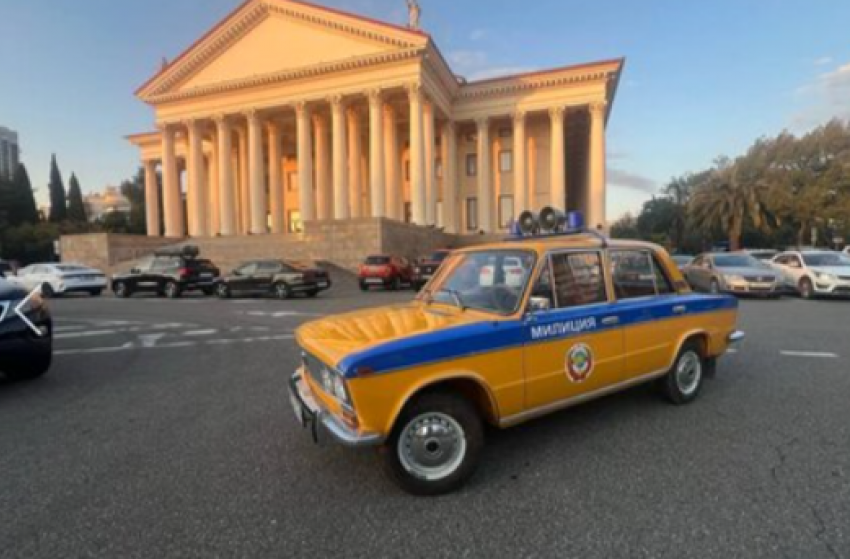 В Ростове продают милицейский ВАЗ из СССР за миллионы рублей