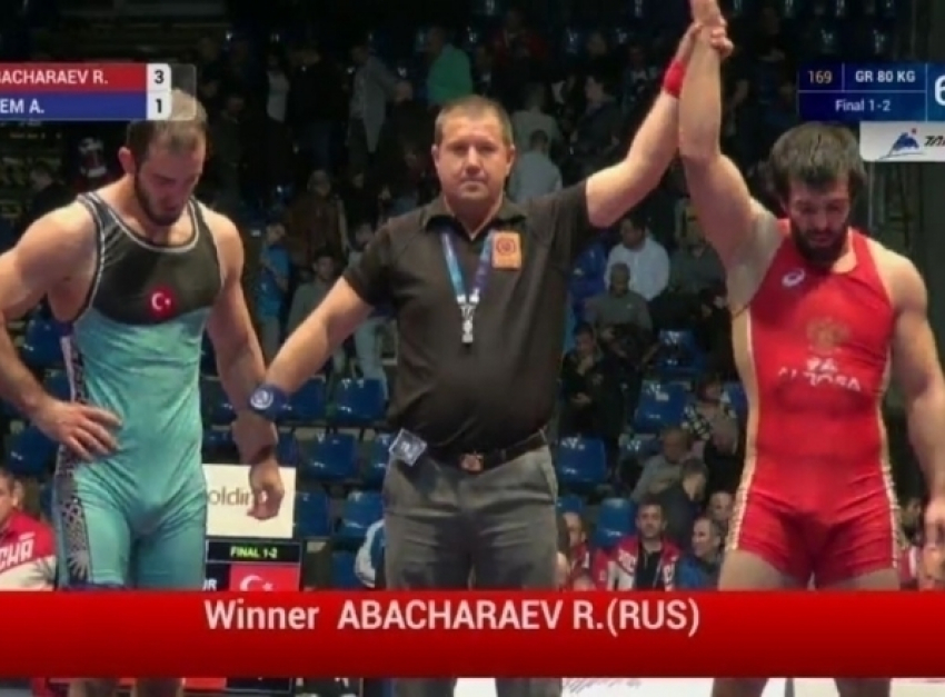 Борец из Ростова уложил на лопатки турка и стал чемпионом мира