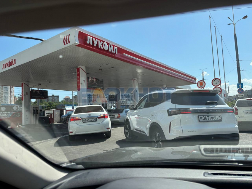 На Дону бензин закончился на каждой третьей АЗС