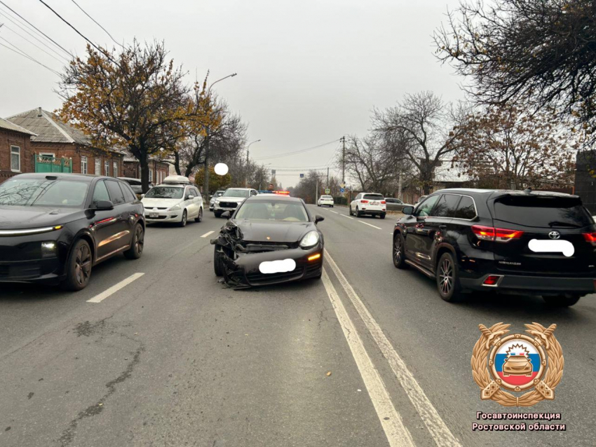 Двухлетний ребенок пострадал в ДТП с участием люксовых авто в Ростове