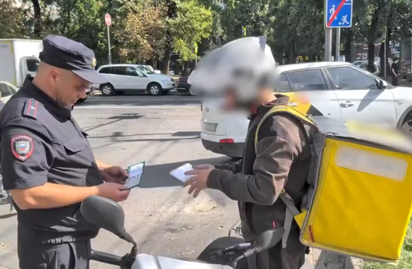 В Ростове устроили облаву на курьеров — нашли нарушения миграционного закона и ПДД