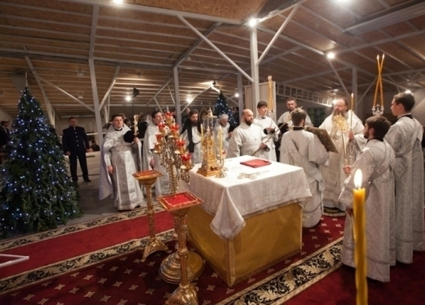 Православные дончане празднуют Рождество Христово