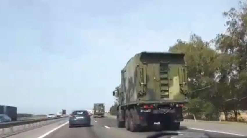 Колонна военных машин создала пробку на автомагистрали М4 «Дон»
