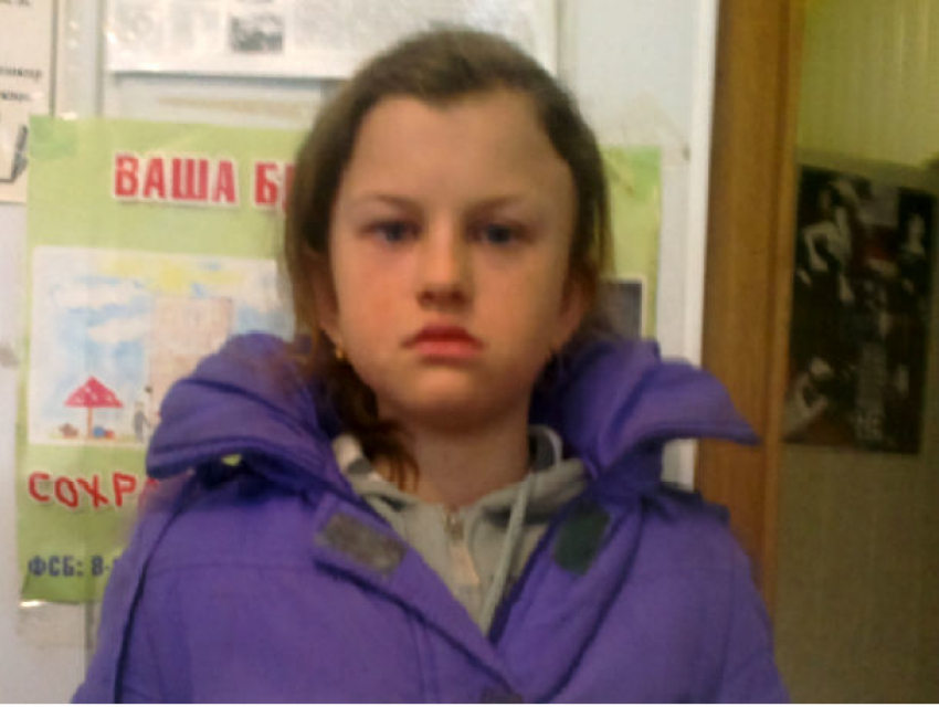 Исчезнувшую 17-летнюю голубоглазую девушку обнаружили в другом городе Ростовской области