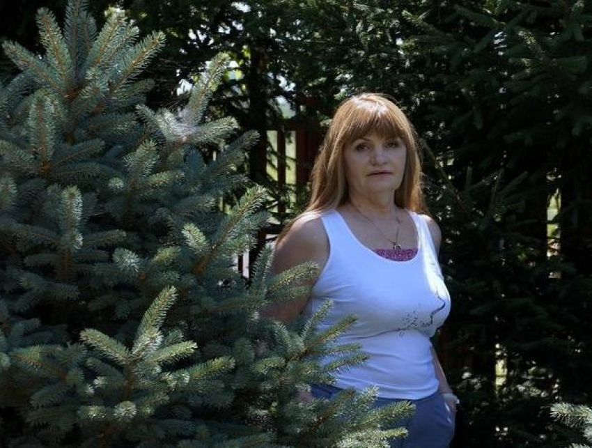 Мать сотрудника следкома, захватившего в заложники жену, еще недавно была министром ЖКХ Калмыкии