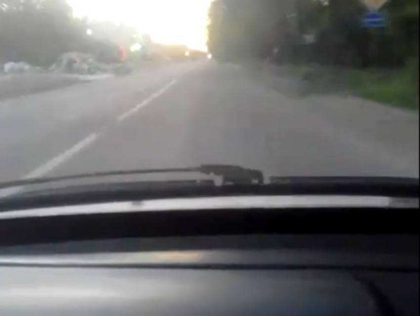Уникальное явление на улице Каскадной показал на видео ростовчанин