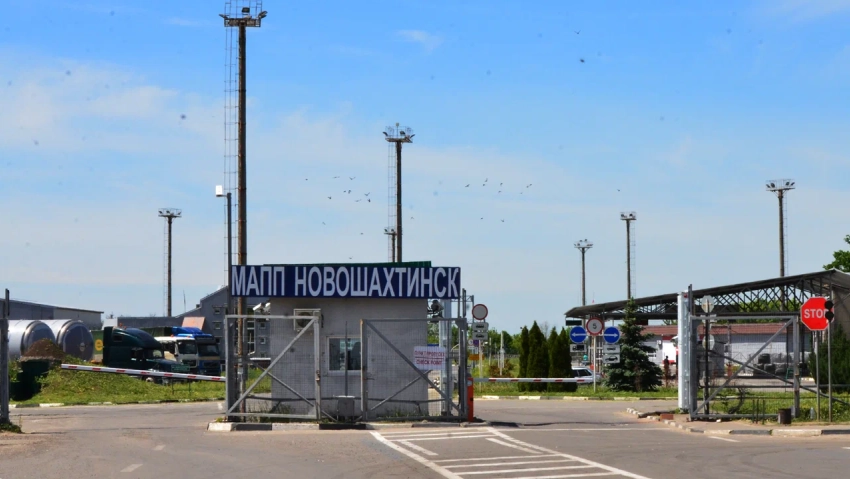14-летняя девочка пострадала при атаке БПЛА на пункте пропуска «Должанский – Новошахтинск» 