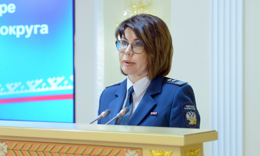 «Порше» и 11 миллионов драгоценностями получила главный налоговик Ямала в Ростове, ее ждет суд