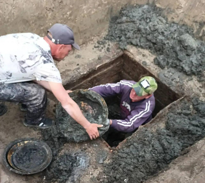 Клад столетней давности нашли археологи в старинной станице под Ростовом