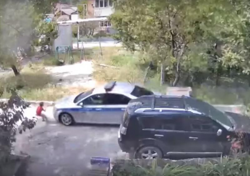 В Батайске машина ГИБДД сбила 9-летнего мальчика
