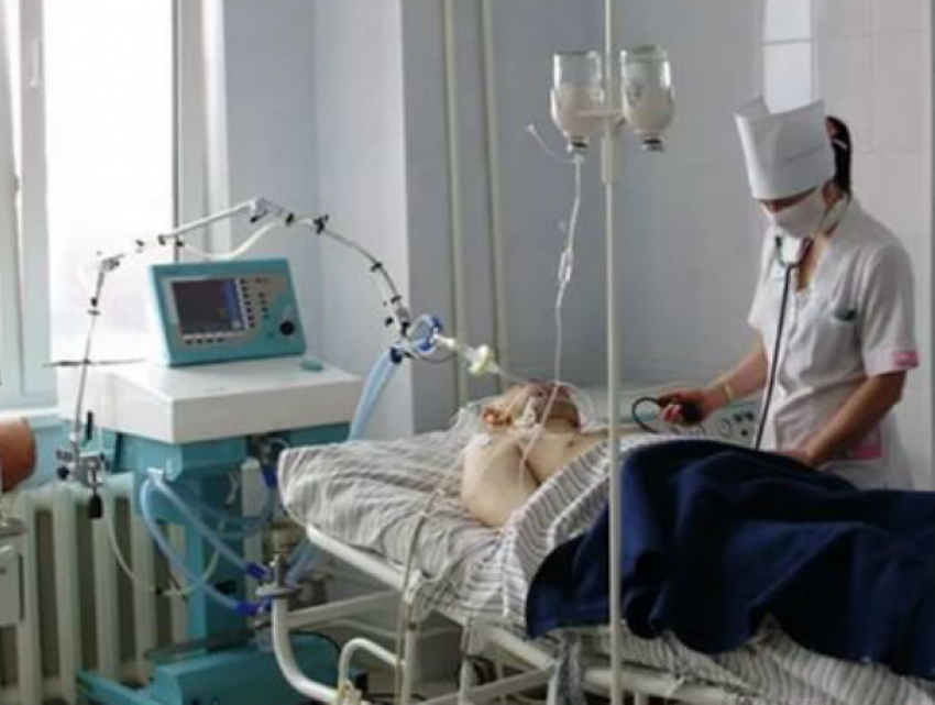 Военнослужащий после взрыва боеприпасов оказался с переломами ног в госпитале Ростова-на-Дону 