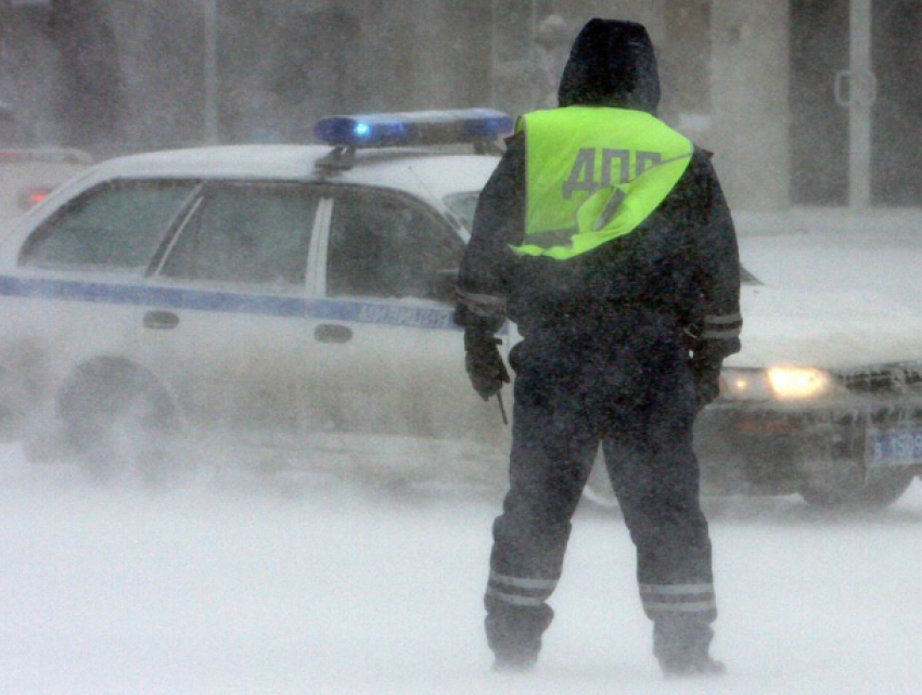 Автовладельцев Ростова предупредили о сложных погодных условиях на дорогах 