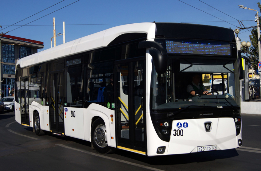 Ростовский электробус совершил первый рейс по улицам города