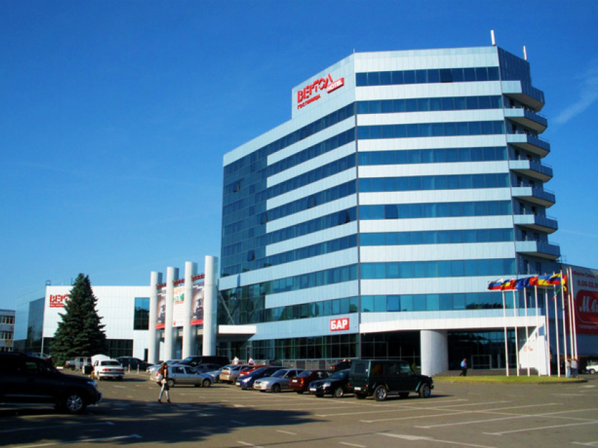 Администрация Ростова-на-Дону выставила на аукцион участок рядом с отелем «Роствертол» за 44 млн рублей
