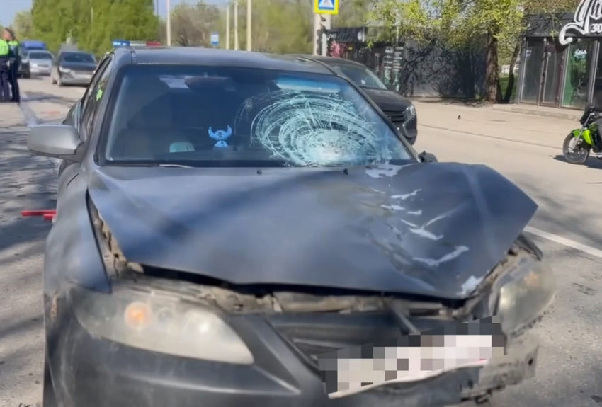 Водитель на Мазде насмерть сбил пенсионера на Орбитальной