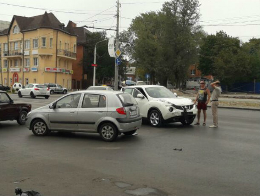ДТП на стадионе «Локомотив» стало причиной утренних пробок на Стачки 