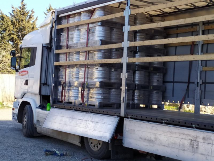 В Ростовской области суд постановил уничтожить почти 1000 литров пива