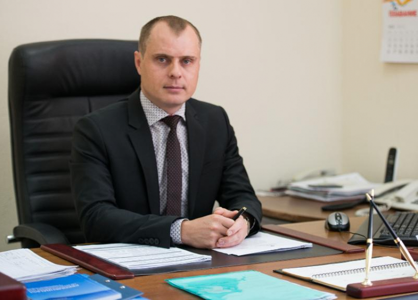 В Ростове начался суд над экс-министром ЖКХ Андреем Майером