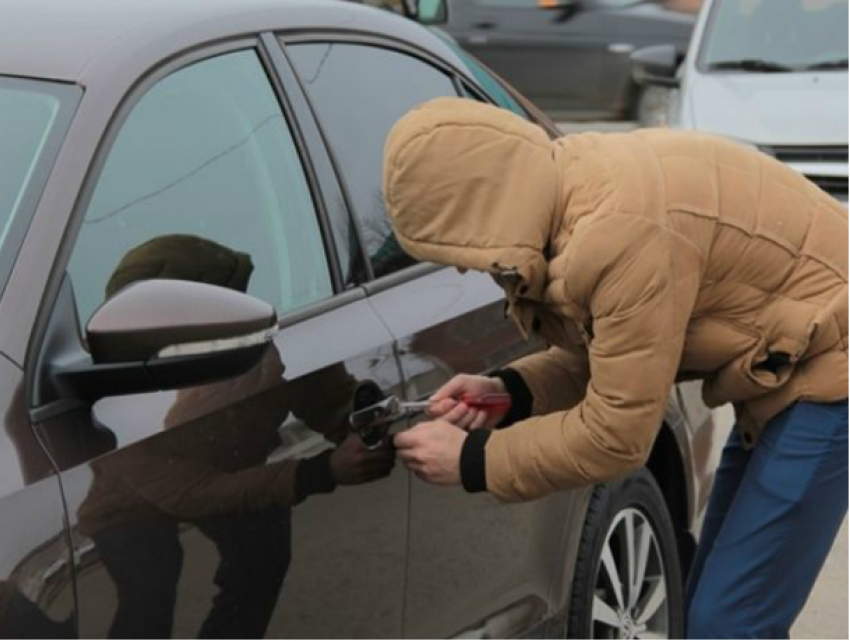 Охоту за дорогими автомобилями чиновников устроили «ночные Рубин Гуды» в Ростове