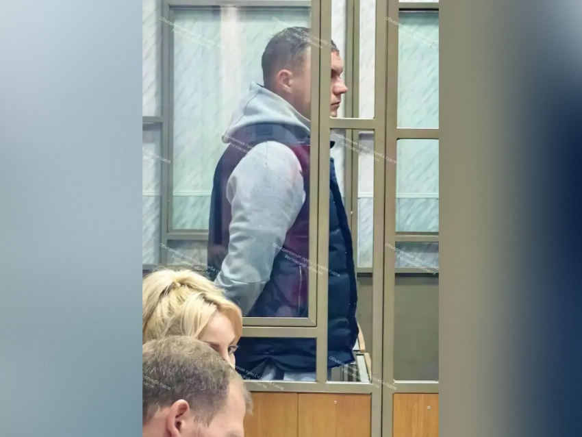 Замглавы Таганрога отправили под стражу по делу о взятке в 360 тысяч рублей