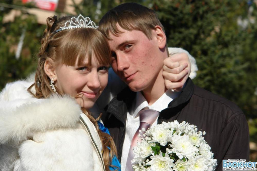 В Ростовской области 15-летняя школьница забеременела и вышла замуж 
