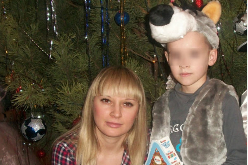 Родственники ребенка и матери, сбитых на остановке в Ростове, рассказали о ДТП 