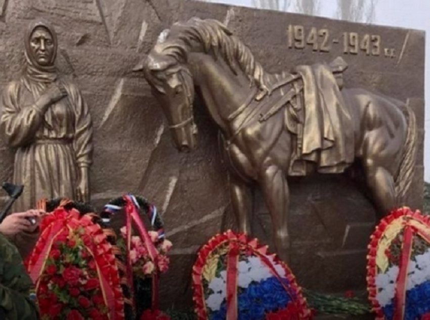 Памятник погибшим в войне героям из Новочеркасска открыли в Кабардино-Балкарии