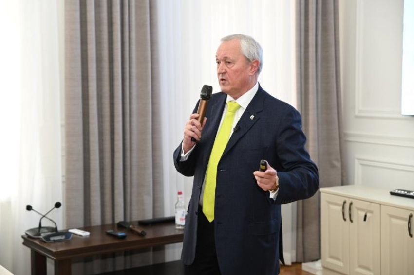 На Дону обсудили измененное соглашение о сотрудничестве работодателей и профсоюзов