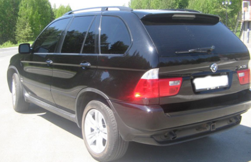 Житель Ростовской области продал своему знакомому «BMW-X5", заложенный по кредиту 