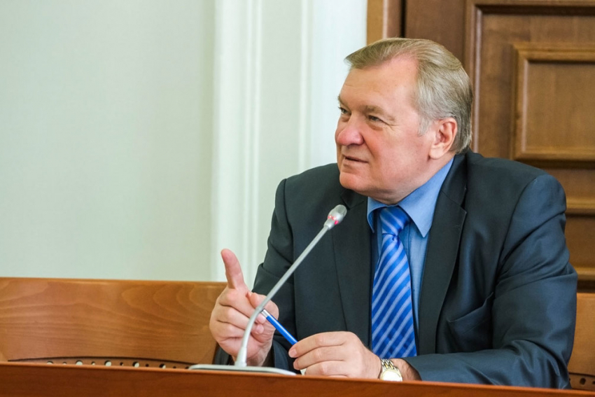 Владимир Арцыбашев пригрозил «затопить должников дерьмом»