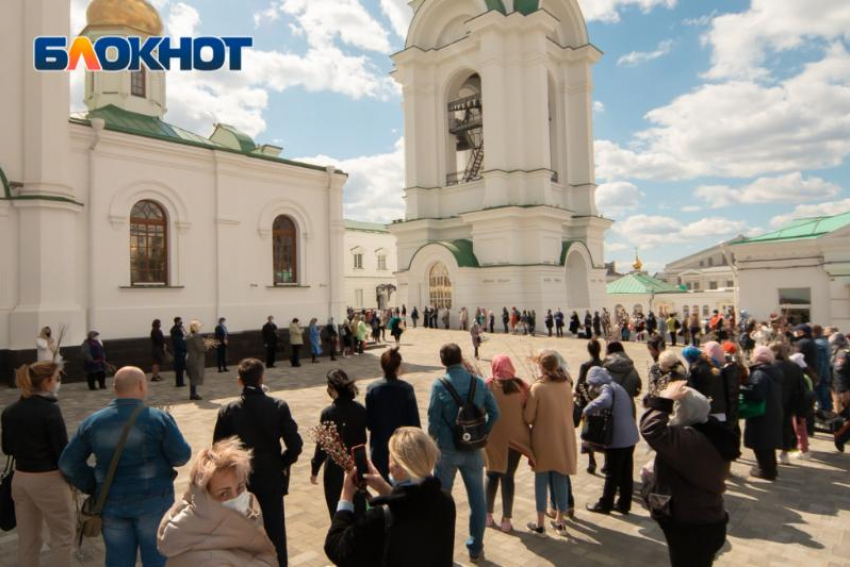 Ростовская епархия не пустит прихожан в храмы на Родительскую субботу