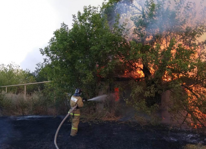 В результате пожаров в Ростовской области погибли люди