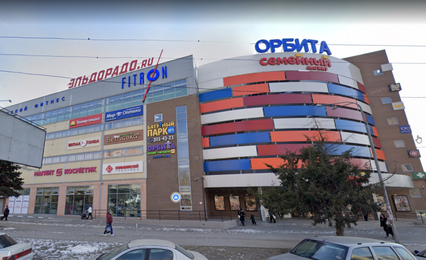 В ТЦ «Орбита» в Ростове неизвестный открыл стрельбу по посетителям