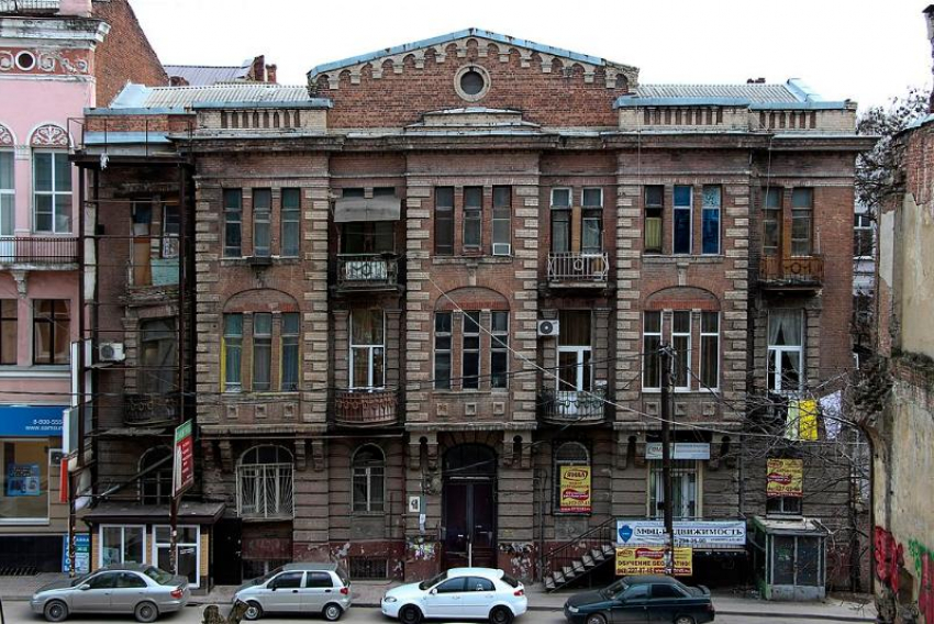 В Ростове расселят и реконструируют аварийный доходный дом М.Ф. Кофус