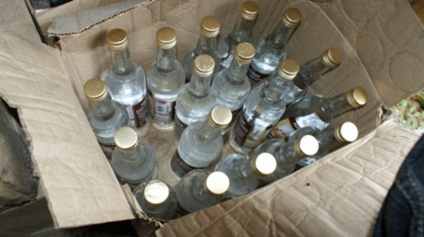 В ростовской закусочной изъяли 125 литров незаконного алкоголя