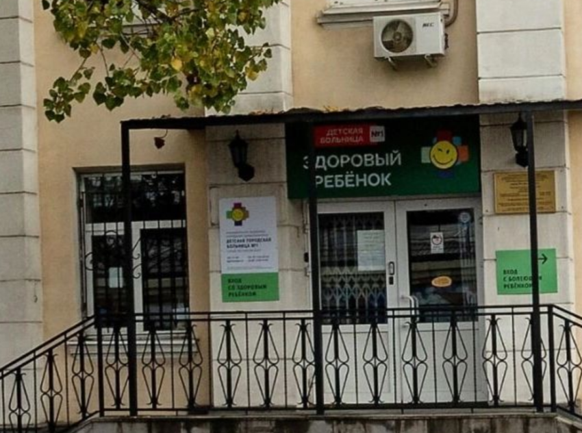 Из-за недобросовестного подрядчика без ремонта осталась Детская больница Ростова