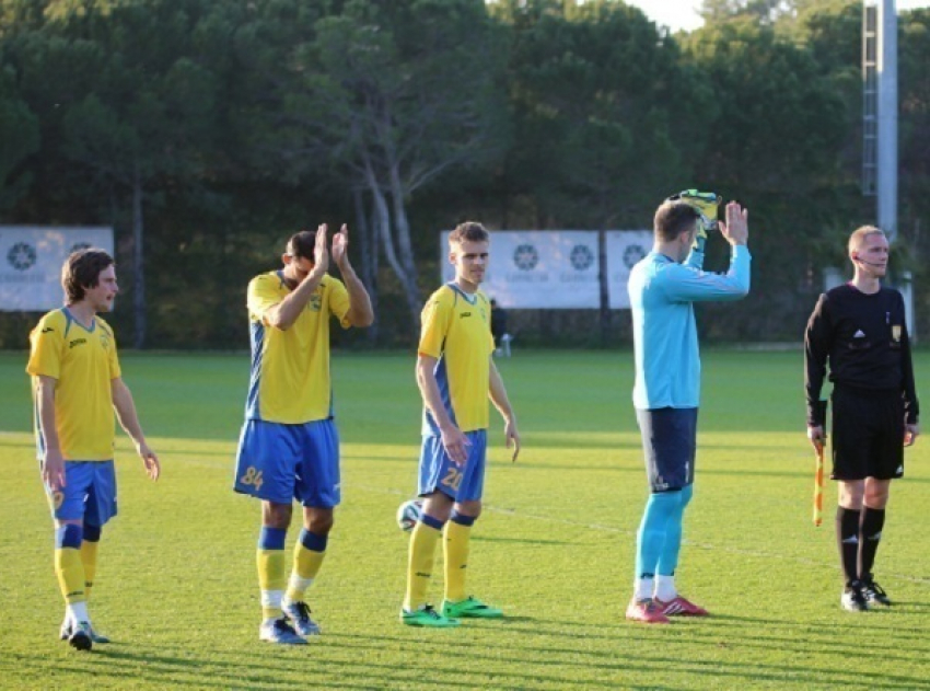 Футболисты «Ростова» сыграли вничью с «Жетысу» на сборе в Турции  