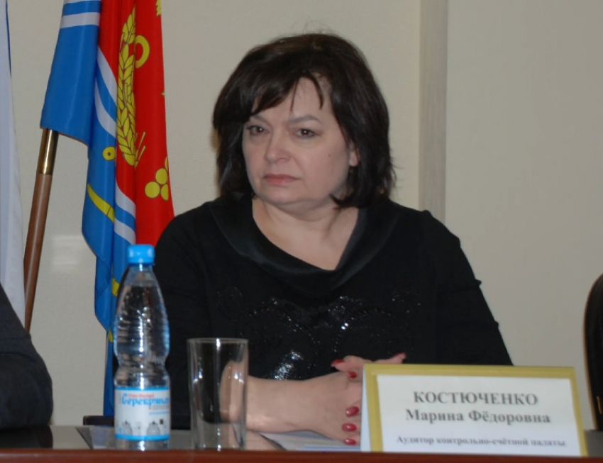 Облсуд утвердил приговор за взятку экс-аудитору контрольно-счетной палаты Ростовской области