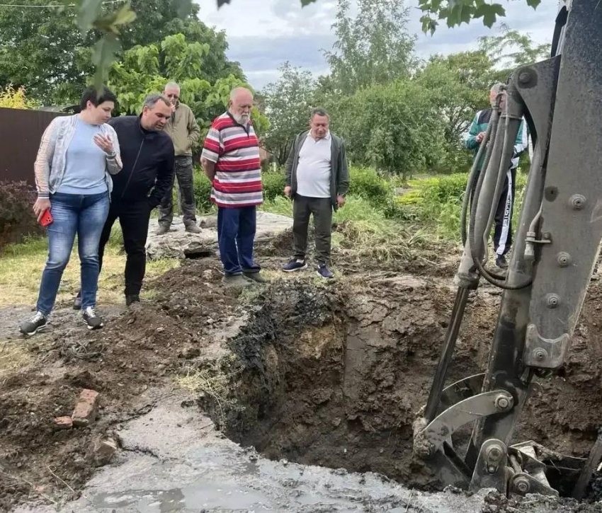 Министр ЖКХ Ростовской области прокомментировала аварию на коллекторе с затоплением домов нечистотами