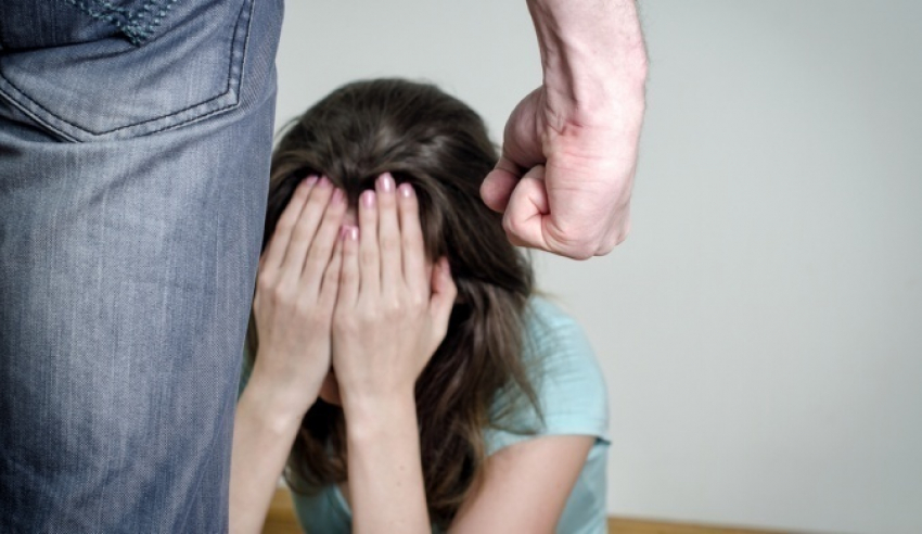 В отношении мужчины, жестоко убившего свою бывшую жену в Морозовском районе, возбуждено уголовное дело