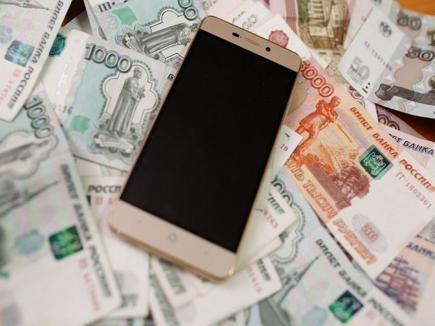 Крупный мобильный оператор в Ростовской области «навешал» платные услуги ничего не подозревающему абоненту