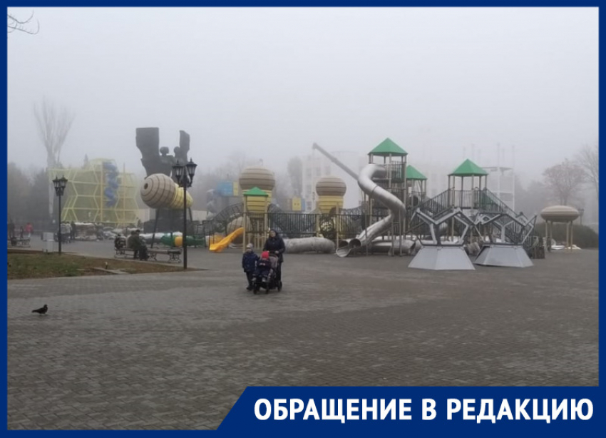 Горки и качели закрыли памятник: ростовчане возмутились массовой застройке в парке Плевен