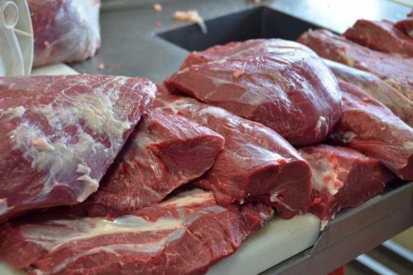 373 кг свинины ненадлежащего качества было изъято в ростовском магазине 