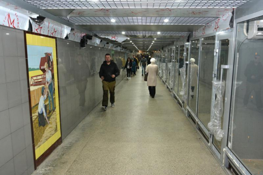 В подземном переходе в центре Ростова установят 300 светильников